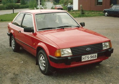 Escort 1,3LX, -85